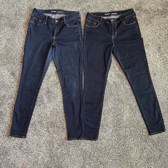 Bundle of 2 - Old Navy Rockstar Mid-rise Dark-wash Jeans - Picture 1 of 5